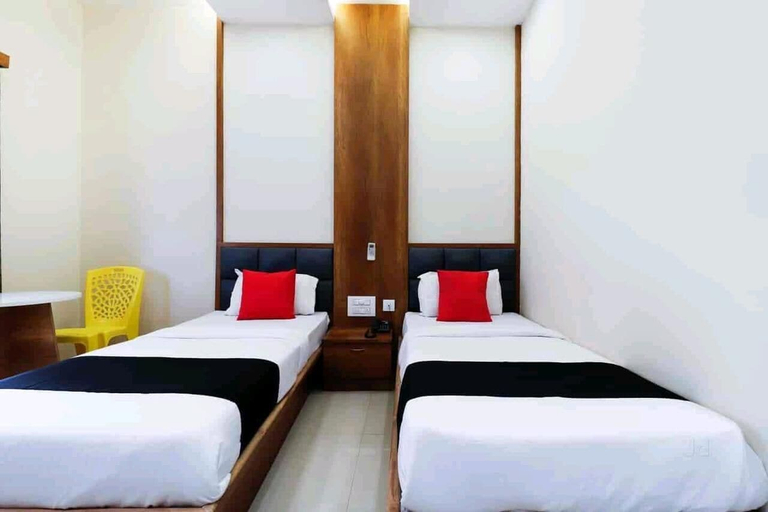 Room 4, HOTEL PLAZA AVENUE, Dakshina Kannada