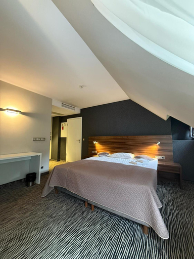 Bedroom 2, Hotel Gorczowski Katowice Chorzow, Siemianowice Śląskie