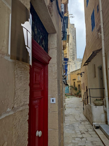 Exterior view, Apartment in Valletta by Ruwts
