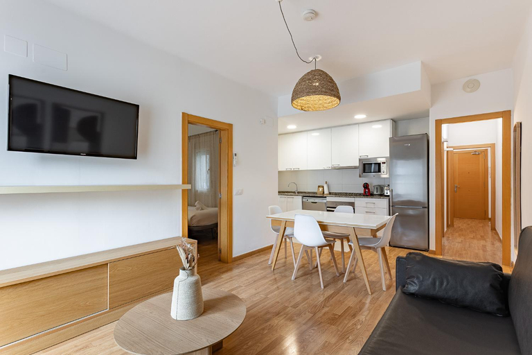 Others 5, Casa Vila, Barcelona