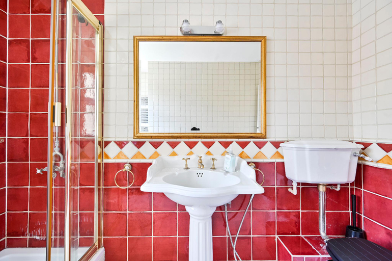 Bathroom 3, bloomrooms @ Knightsbridge | HydePark | Harrods, London