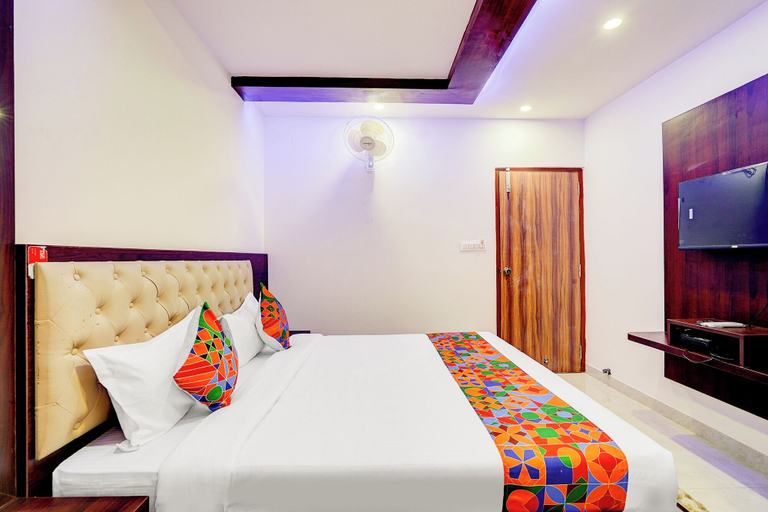 Room 3, FabHotel AR Daffodil Inn - Global Village, Bangalore