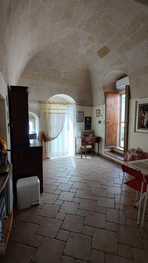 Others 4, La Casa del Tartufaio, Matera