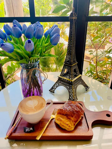 Food & Drinks 4, Paris Hotel & Cafe, Vĩnh Long