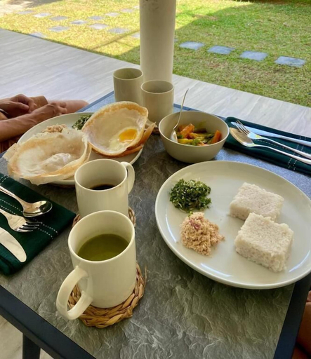 Outdoor dining, Beachside Stay Steps from Mawella Beach, Tangalle
