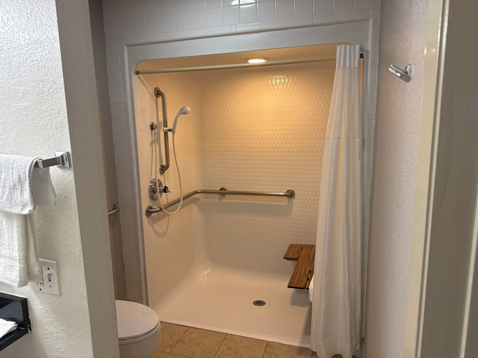 Bathroom 5, Studio 6 Grand Prairie, TX, Dallas