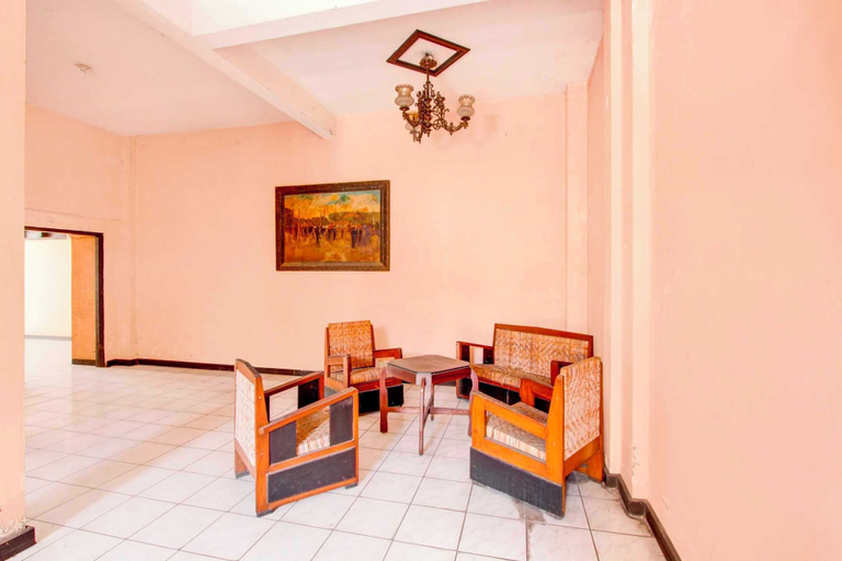 Interior, OYO 95023 Hotel Alamanda Garut, Garut