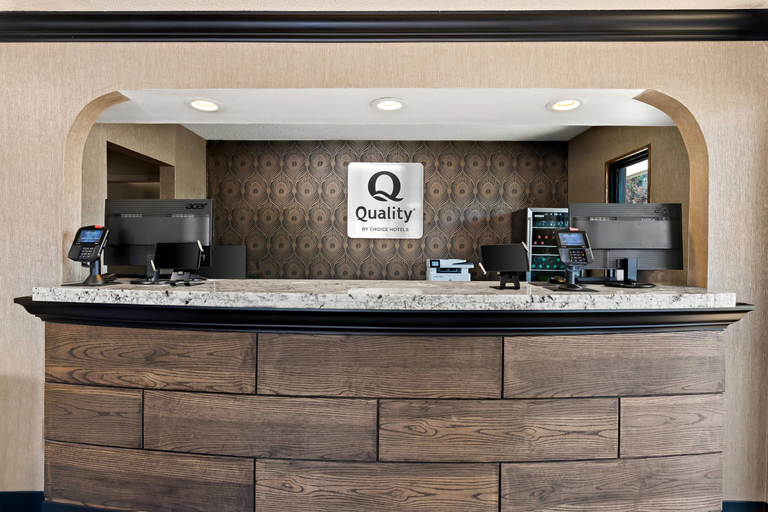 Public Area 2, Quality Inn & Suites, Desha
