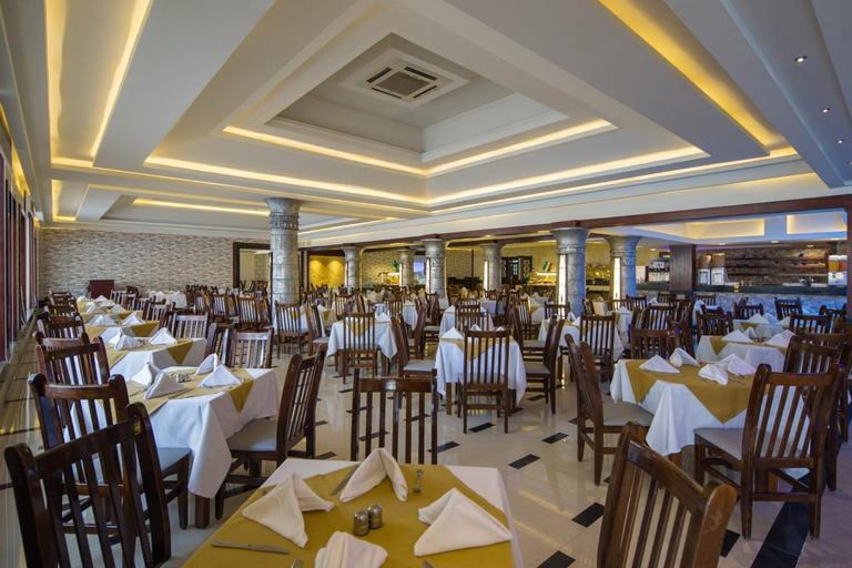 Food & Drinks 4, HRG Aparthotel with Free Aqua Park & Beach Access - By MAMO Property, Safaja