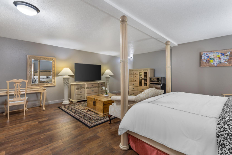 Bedroom, HOTEL FUZION INN & SUITES, Albany