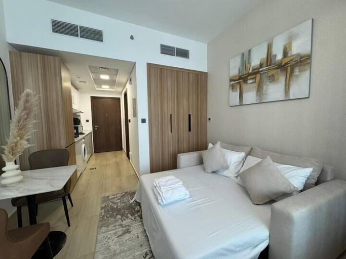 Room 4, Luxurious with Nature & 5 Star Amenities, Dubai