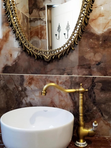 Bathroom 2, Διωροφο πετρινο σπιτι με θεα Agiasos Classic Stone House, North Aegean