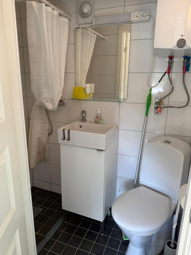 Bathroom 3, Grottstugan 62-1, Uddevalla