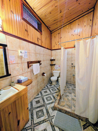 Bathroom 4, Miztli Lodge & Adventures, Puntarenas