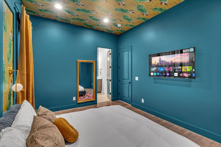 Room 4, Disco Lounge Double Rooftop Hot Tub Nashville, Davidson
