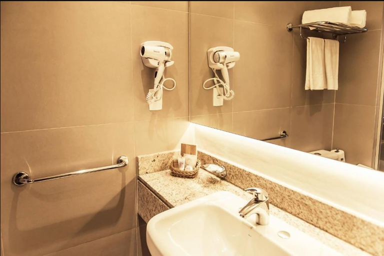Bathroom 3, Slaviero Hotel Porto Alegre, Porto Alegre