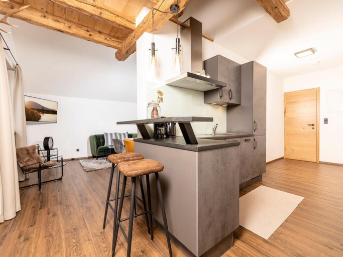 Others 5, Apartment in Strass im Zillertal in a beautiful setting, Schwaz