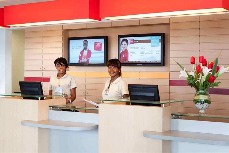 Public Area, ibis Bata, Bata