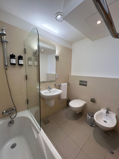 Bathroom, Burda 41 Hotel, Amman