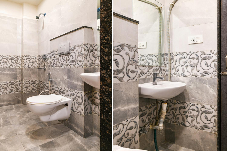 Bathroom 4, Hotel Apple, Indore