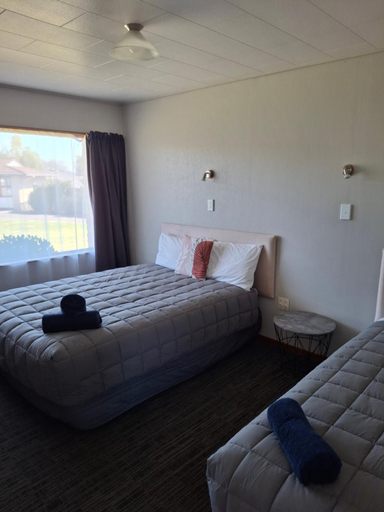 Bedroom 3, cherry grove motel, Hastings city