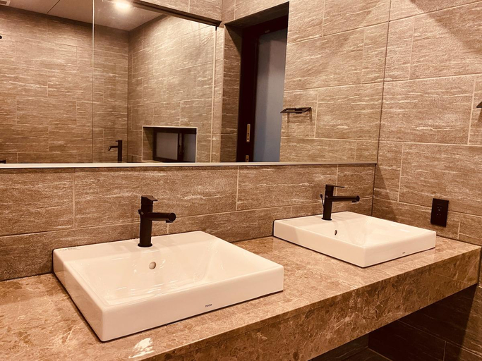 Bathroom 4, RYUKYU BREEZE 1棟貸し 天然ビーチまで徒歩30秒 プライベートプール付きVilla 北部, Nago