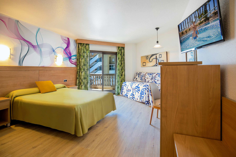 Bedroom 3, Hotel Servigroup Papa Luna, Castellón