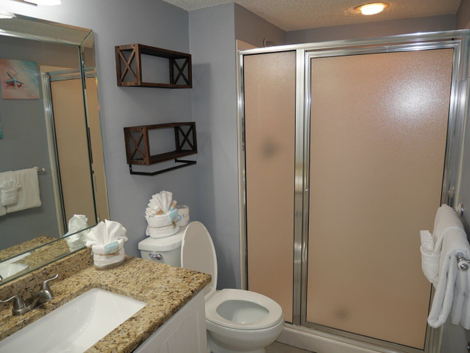 Bathroom 5, Pelican Beach 1612 2 Bedroom Condo, Okaloosa