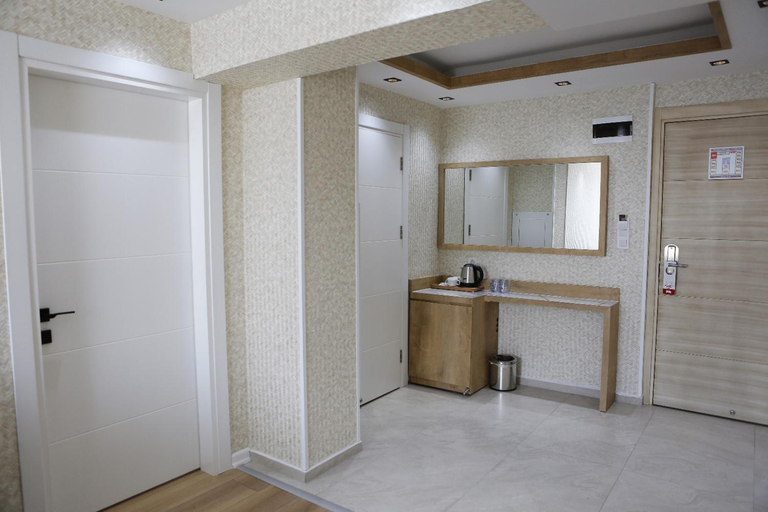 Bathroom 3, Alican 1 Hotel, Konak