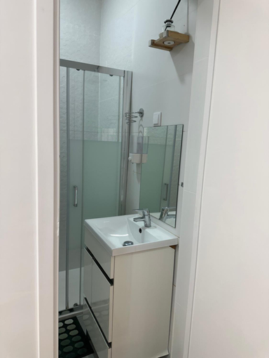Others 2, Apartamento Pensamento 12B, Lisbon