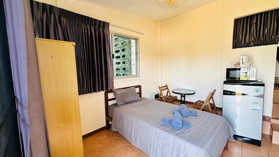 Room 4, Sea Prestige, Pattaya