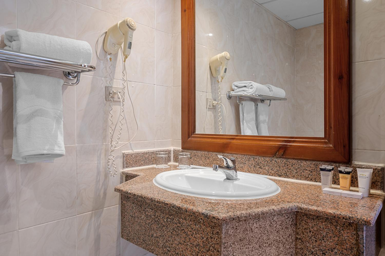 Bathroom 5, Albatros Sharm Resort - By Pickalbatros, Sharm el-Sheikh