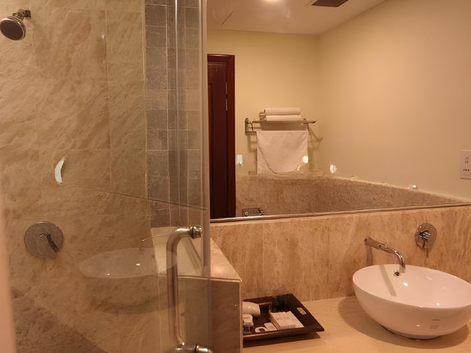 Bathroom 5, Langkawi Lagoon Resort - Private Residence, Langkawi