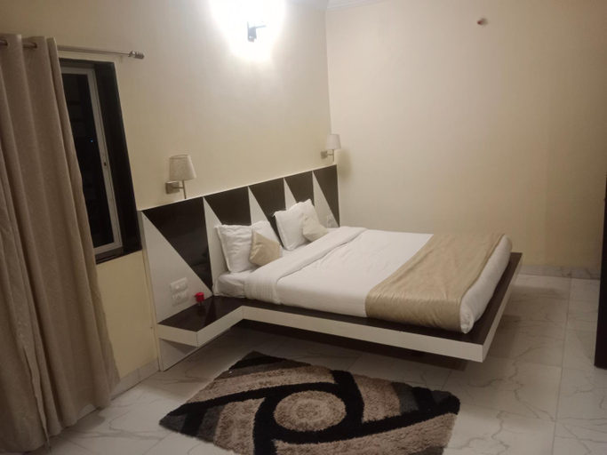 Bedroom 2, Luxurious Shivanya Palace 7BHK, Satara