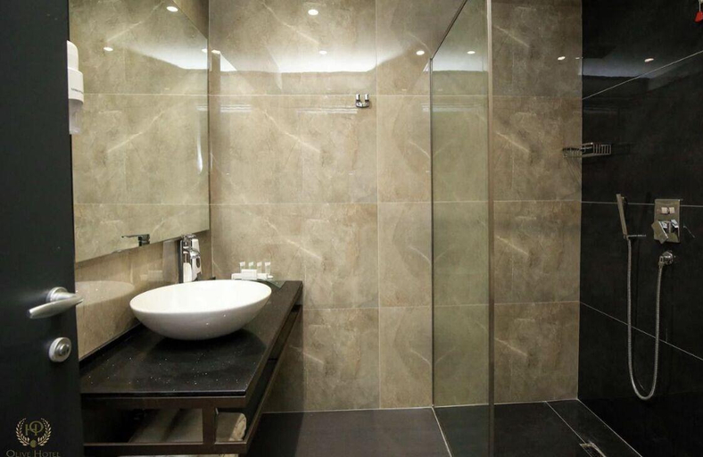 Bathroom 3, HOTEL OLIVE, Vlorës
