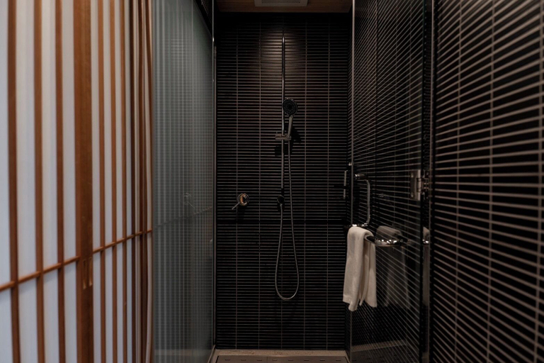 Bathroom 2, Asuite Hakata by ASUMIRU, Fukuoka