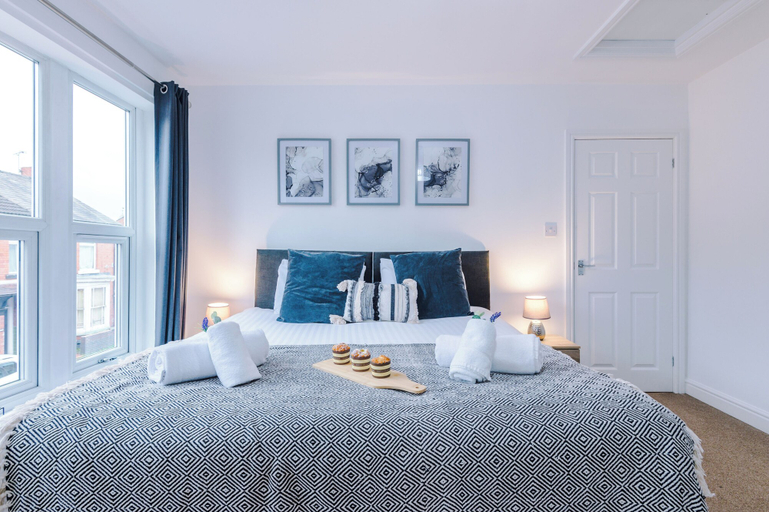 Room 5, 274a Walthall Street, Cheshire East