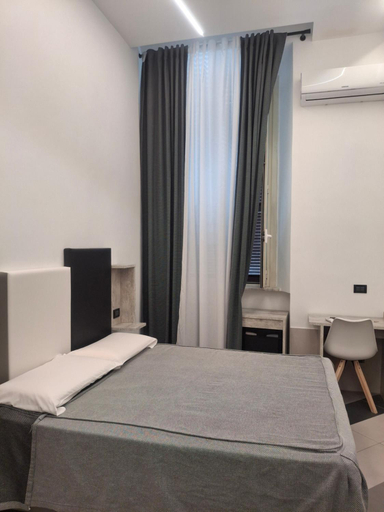 Bedroom 4, Hotel Viennese, Rome