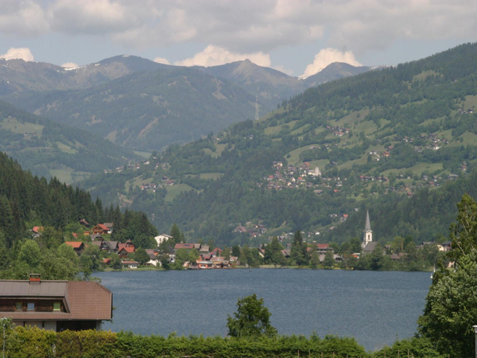 Others 3, Apartment in Feld am See by Brennsee Lake, Villach Land