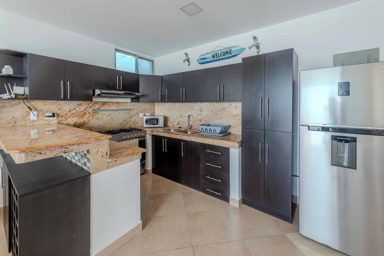 Private kitchen 2, SUIT BRISAMAR SANTA MARIANITA BeachManta, Manta