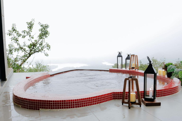 Sport & Beauty 5, Vee Resort -The Suites of Royals, Satara