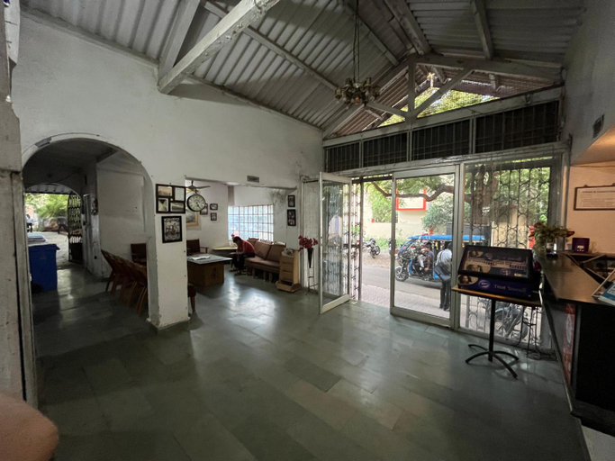 Public Area 2, Hotel Grand Barrack, East Nimar