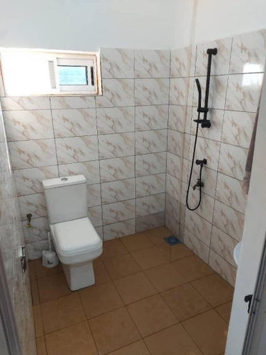 Bathroom 5, Residence Togoliving, Golfe (incl Lomé)