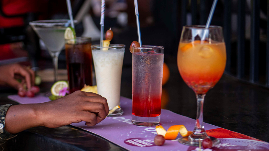 Food & Drinks 5, Nokras Riverine Hotel & Spa, Ndia