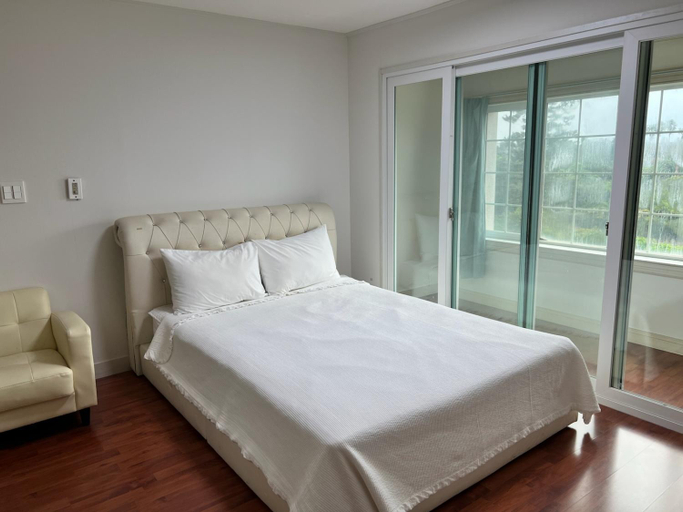 Others 5, White Dream Pension, Jeju