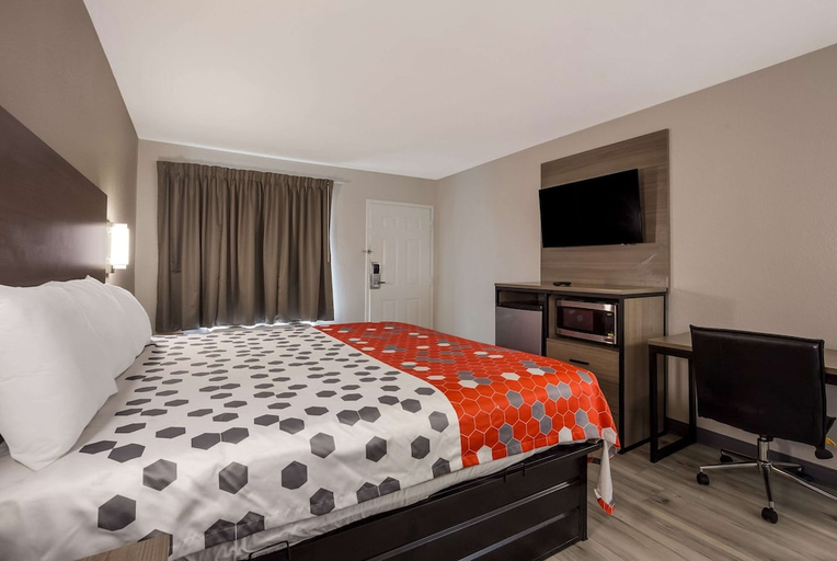 Bedroom 2, Econo Lodge Mobile, AL, Mobile