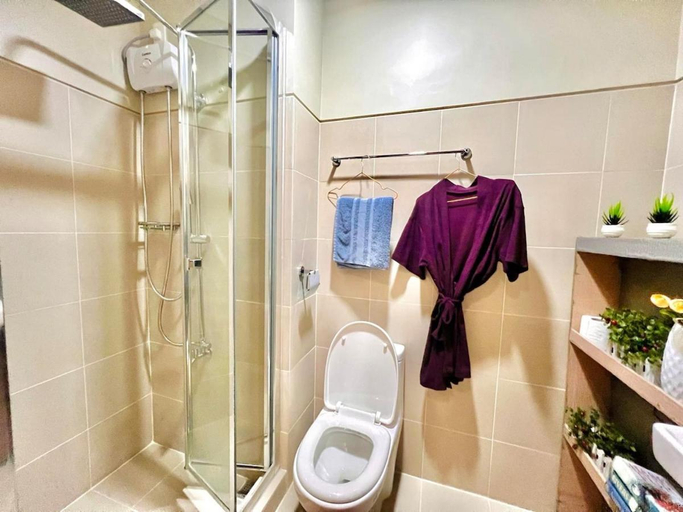 Bathroom, Greenfield Ortigas CBD Residences, Pasig City