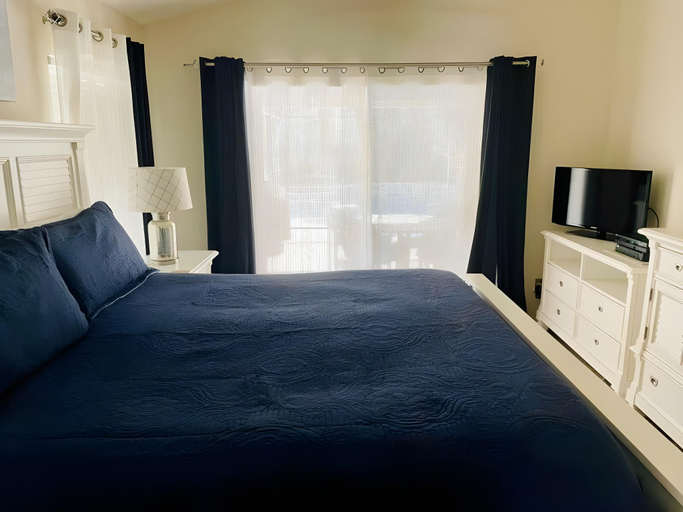Bedroom 2, Beautiful 4 Bed Villa With Southwest Facing Pool, Lake