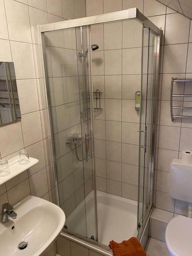 Bathroom 2, Gasthof Dorsbachhohe, Rhein-Lahn-Kreis