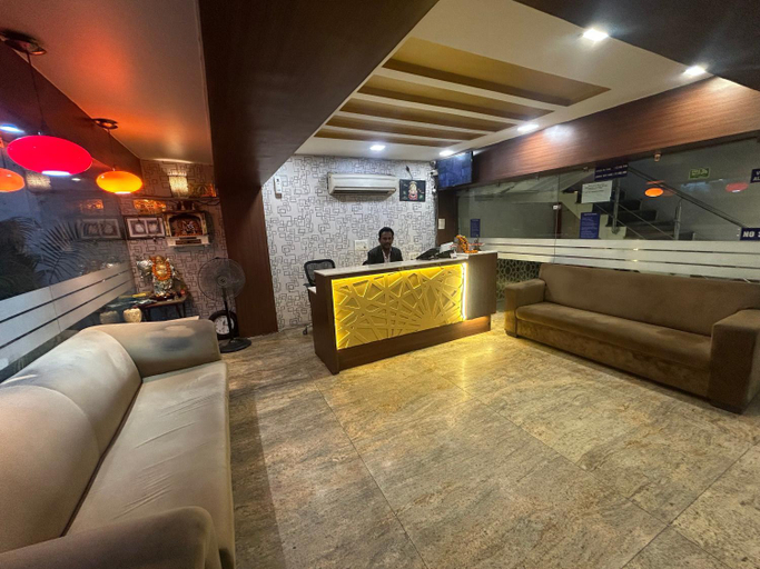 Public Area 2, hotel sizzling starr, Delhi